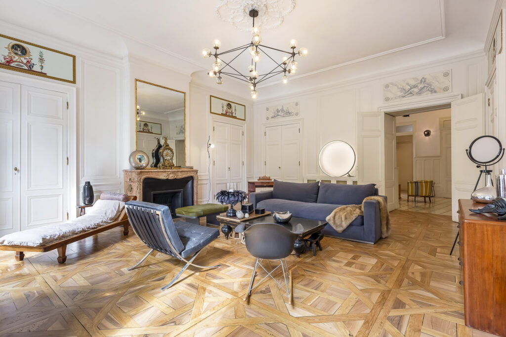 Location meublée : appartement bourgeois 245 m² - Tilsitt