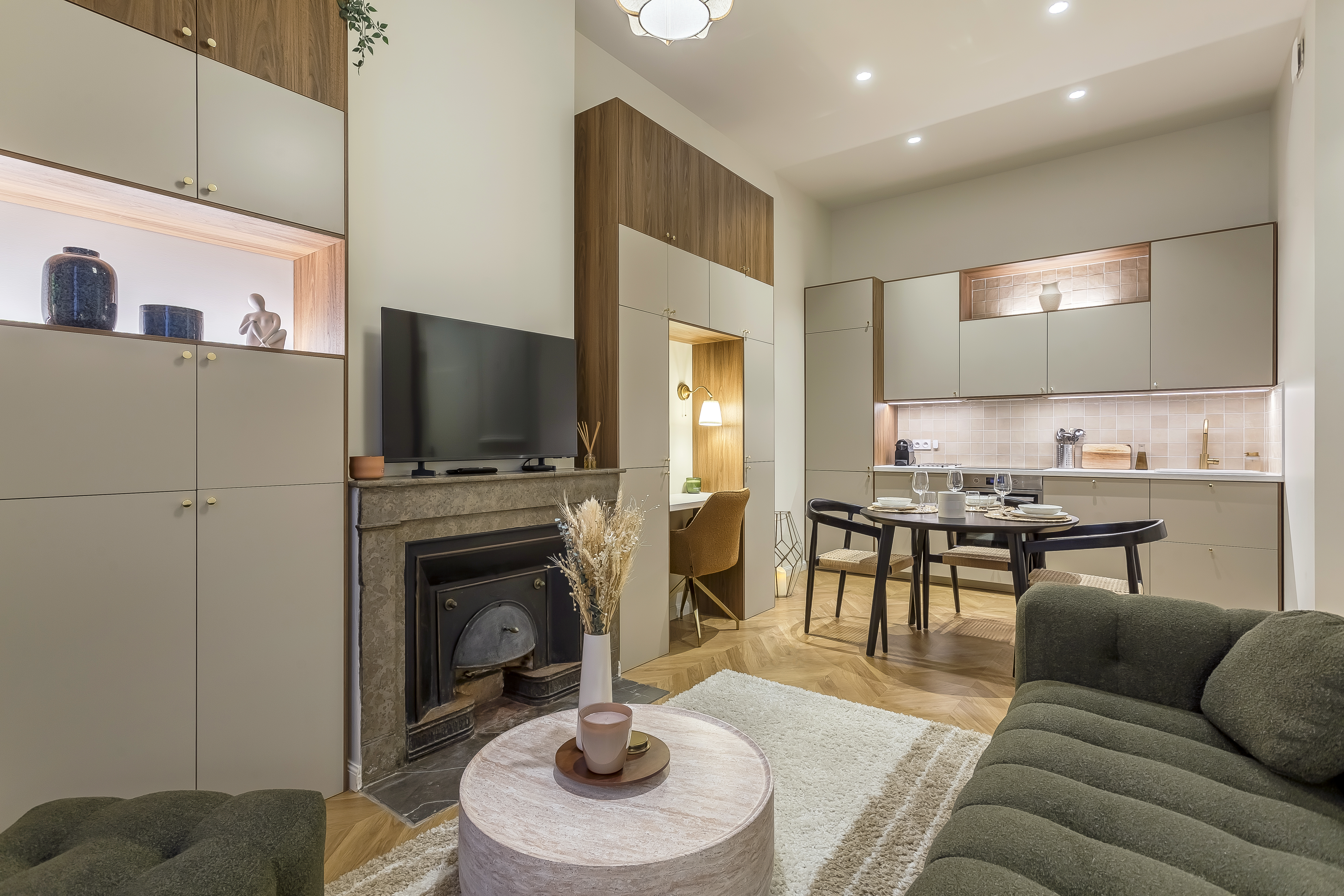 Brotteaux living area with open kitchen.